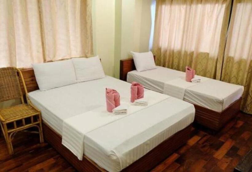 家庭间, El Nido Beach