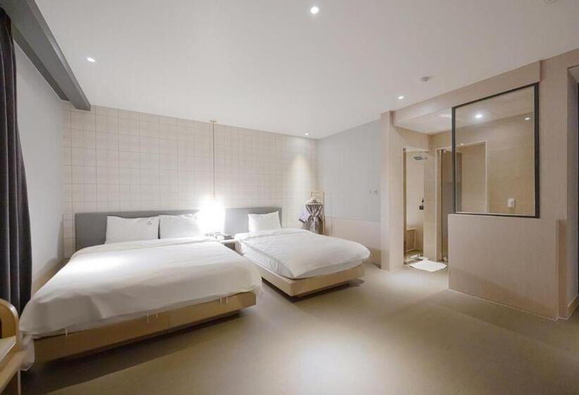 اتاق استاندارد با چشم‌انداز شهر, 25 Seomyeon