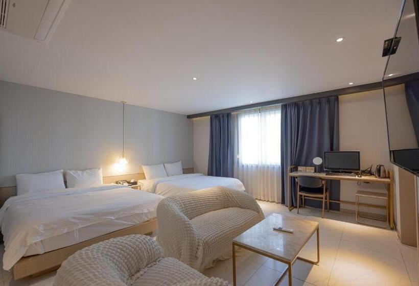 سوییت لوکس, 25 Seomyeon