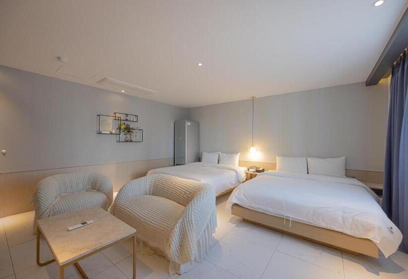 سوییت لوکس, 25 Seomyeon