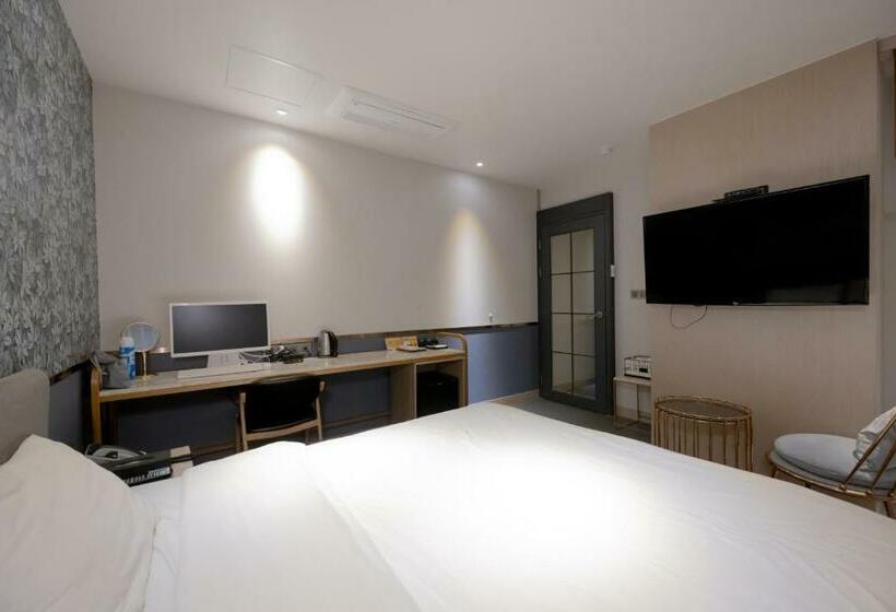 اتاق استاندارد, 25 Seomyeon