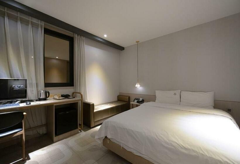 اتاق استاندارد, 25 Seomyeon