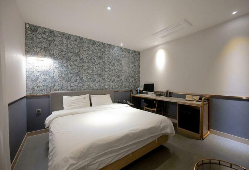 اتاق استاندارد, 25 Seomyeon