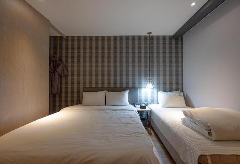 اتاق لوکس, 25 Seomyeon