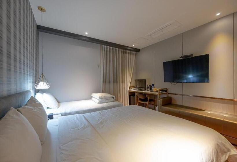 اتاق لوکس, 25 Seomyeon