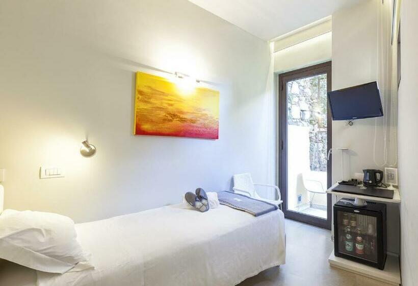 Standart Tek Kişilik Oda, Porta Del Tocco Design Rooms