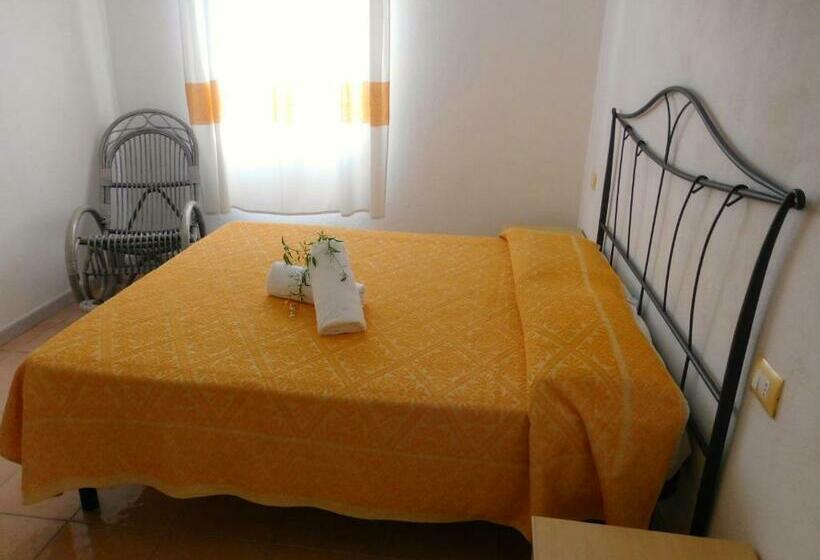 شقة غرفة واحدة, Residence La Pineta