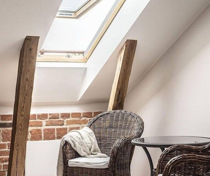 Номер Стандарт, Stationen