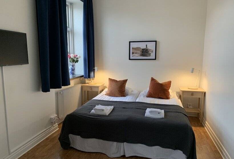 标准间, Stationen