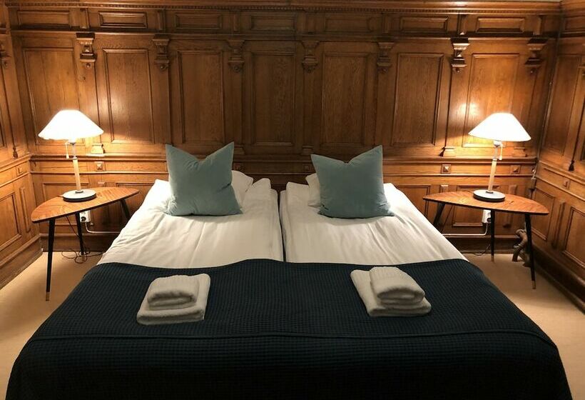 Номер Стандарт, Stationen