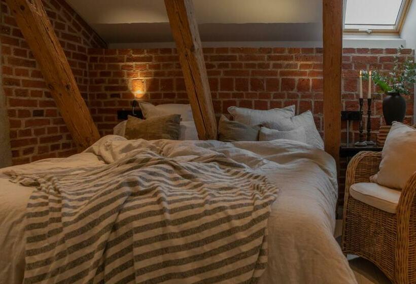 Номер Стандарт Совместная Ванная, Stationen