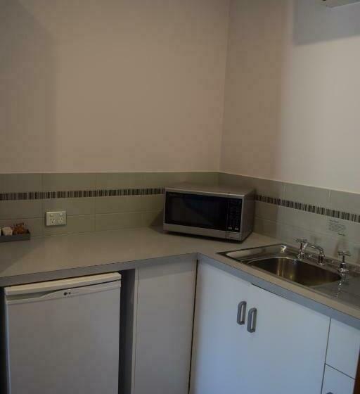 חדר סטנדרט עם מיטת קינג, Barooga River Gums Motor Inn