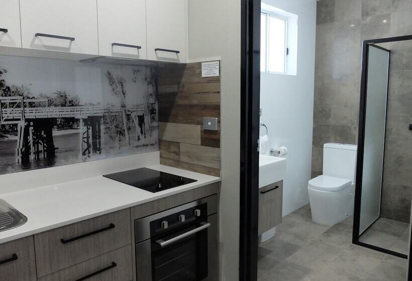 إستوديو ديلوكس, Barooga River Gums Motor Inn