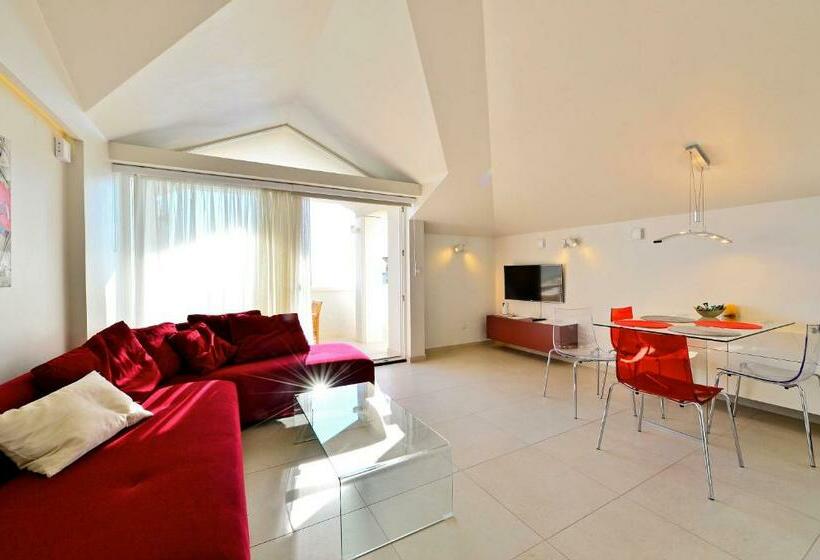 1침실 펜트하우스 아파트, Palace Lidija