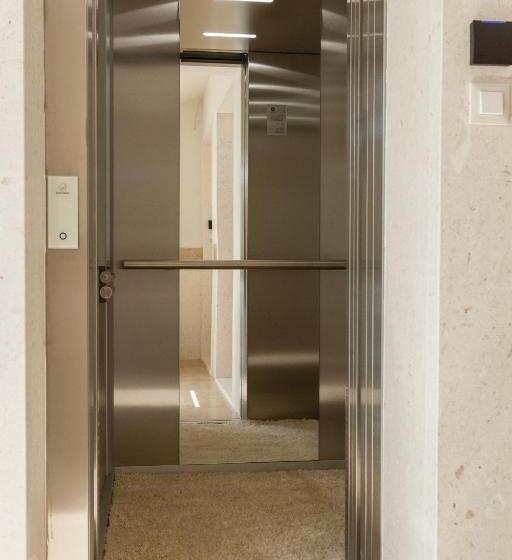 침실 1개 전망 아파트, Palace Lidija