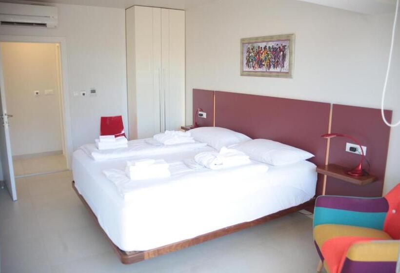 침실 1개 바다 전망 아파트, Palace Lidija