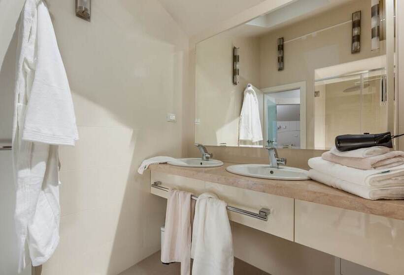 침실 1개 바다 전망 아파트, Palace Lidija