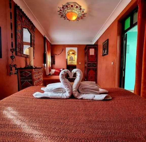 سوییت جونیور, Riad Andalla