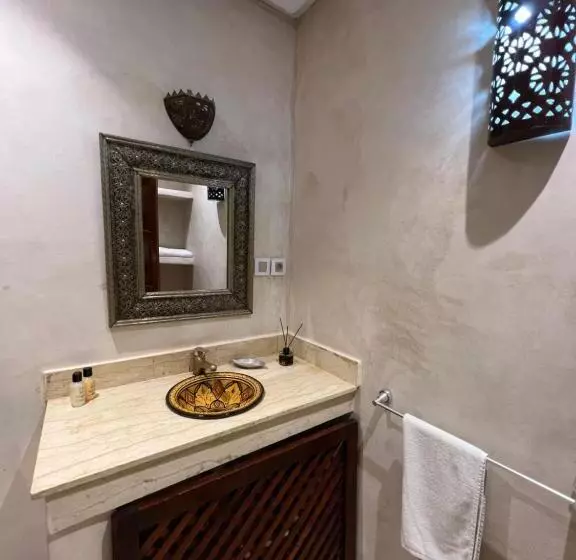 اتاق استاندارد یک نفره, Riad Andalla