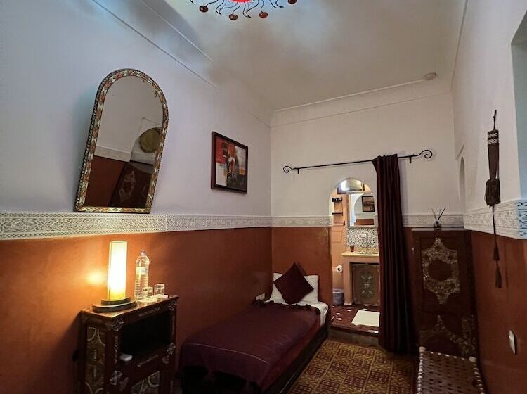 Suite Junior, Riad Andalla