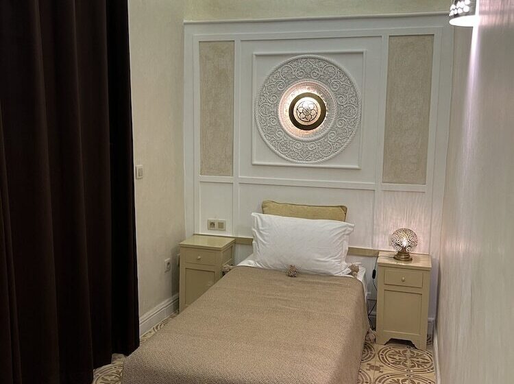 اتاق استاندارد یک نفره, Riad Andalla
