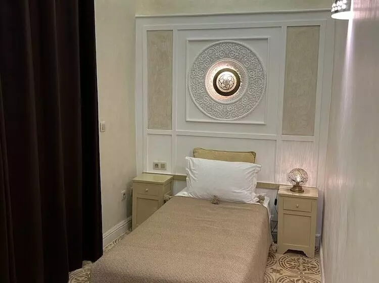 اتاق استاندارد یک نفره, Riad Andalla