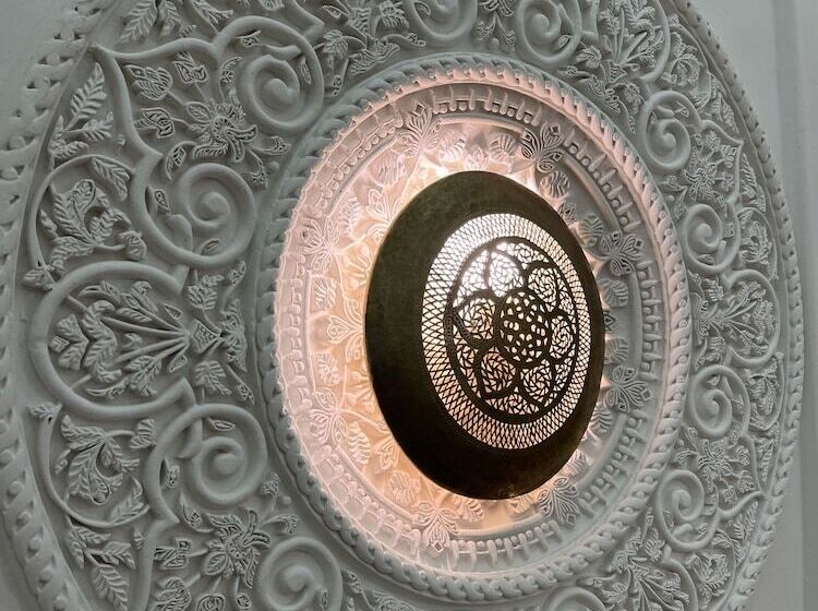 Quarto standart individual, Riad Andalla