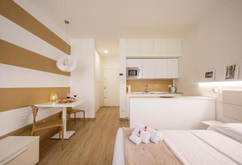 استودیوی سوپریور, Truly Verona