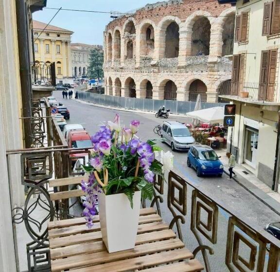 آپارتمان 2 خوابه, Truly Verona