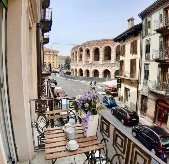 آپارتمان 1 خوابه با بالکن, Truly Verona