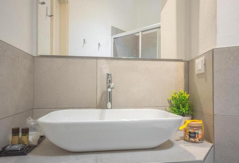 اتاق استاندارد, Truly Verona