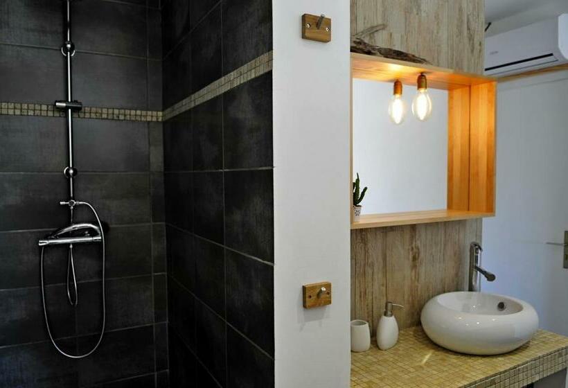 اتاق استاندارد, B&b La Terre Brûlée