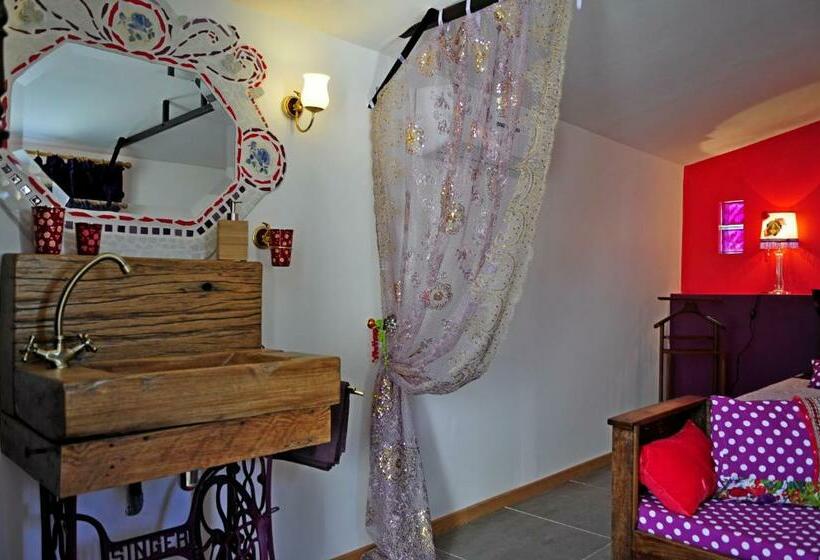 Номер Стандарт, B&b La Terre Brûlée