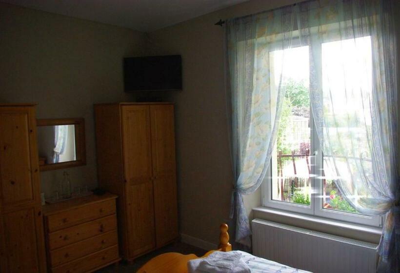 غرفة عائلية حمام مشترك, La Maison Celtique