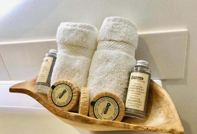 Семейный Номер Вид на Сад, Le Relais Des Anges