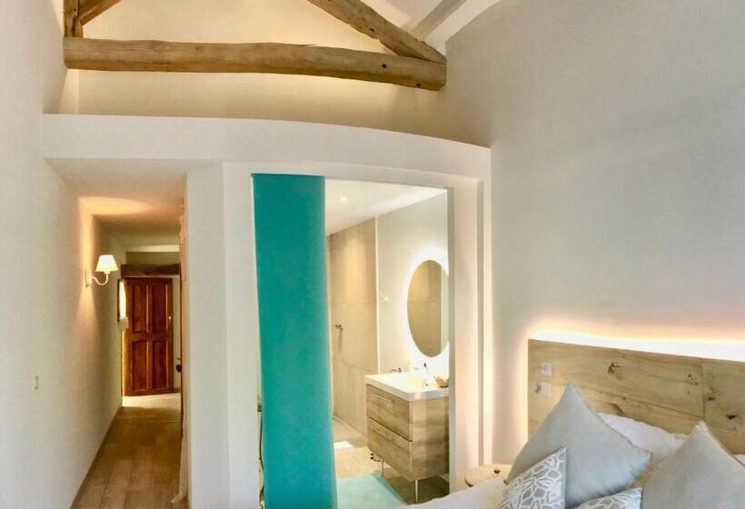 Семейный Номер Вид на Сад, Le Relais Des Anges