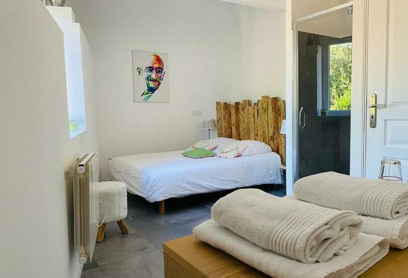 Номер Стандарт, Mas Lafleur