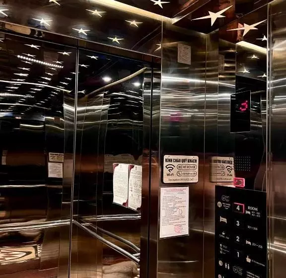 اتاق استاندارد چهار تخته, Ht House