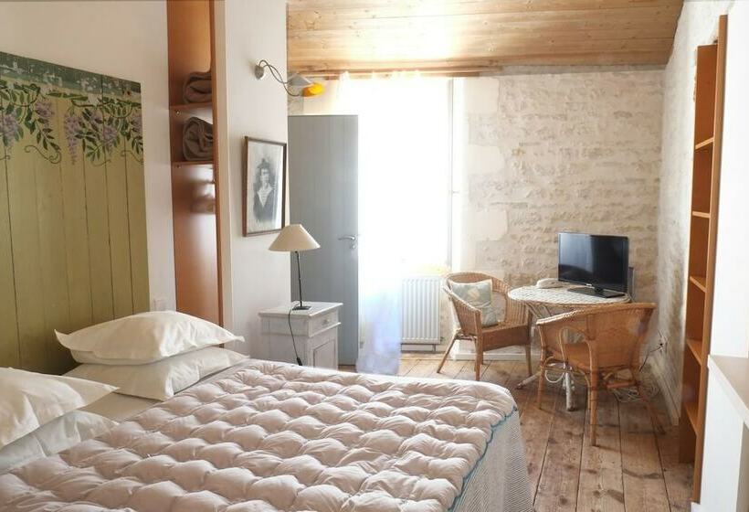 Номер Стандарт, Hôtel Le Sénéchal