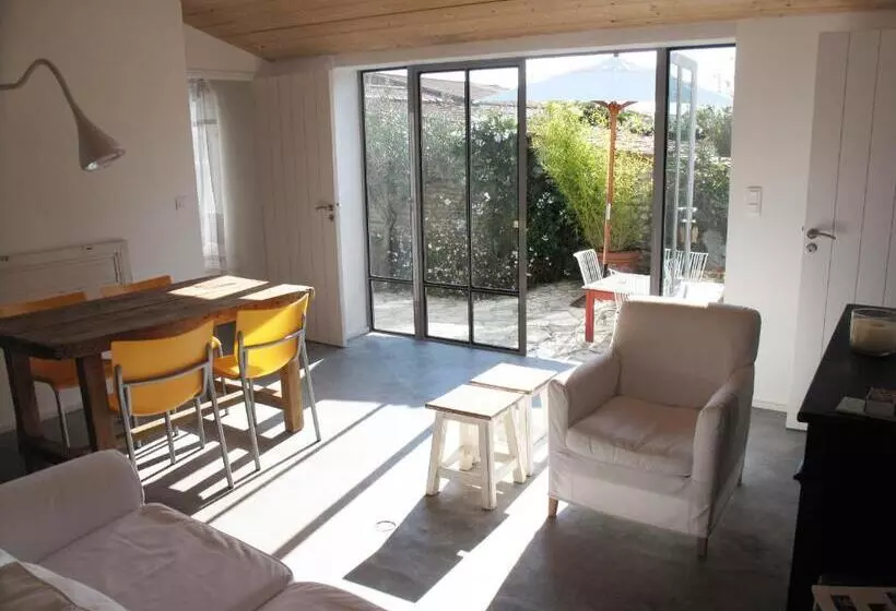 3ベッドルームハウス, Hôtel Le Sénéchal
