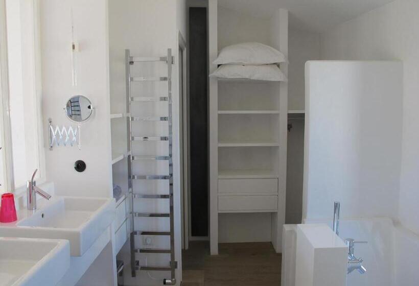 Номер Deluxe, Hôtel Le Sénéchal