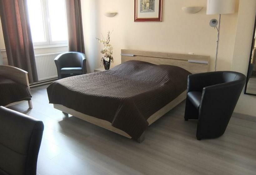 スーペリアの４人部屋, Hôtel Restaurant Du Soleil Levant