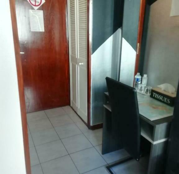 スタンダードルーム, Hôtel Restaurant Du Soleil Levant