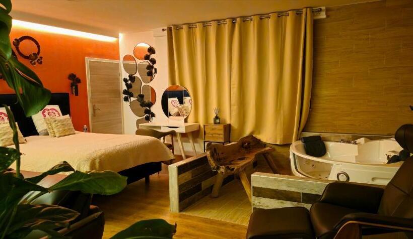 デラックススイート, Hôtel Restaurant Du Soleil Levant