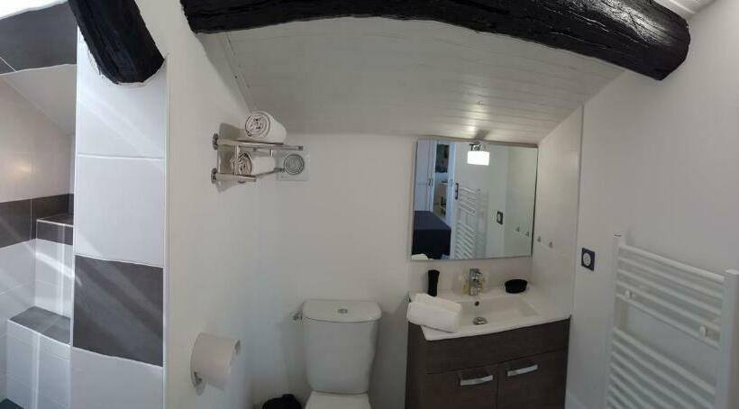 スタンダードスタジオ, Hôtel Restaurant Et Pension Soirée étape Bel Air