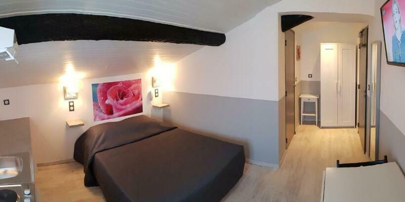 スタンダードスタジオ, Hôtel Restaurant Et Pension Soirée étape Bel Air