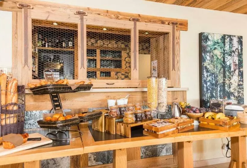 スタンダードトリプルルーム, Hôtel Restaurant Bois Joly