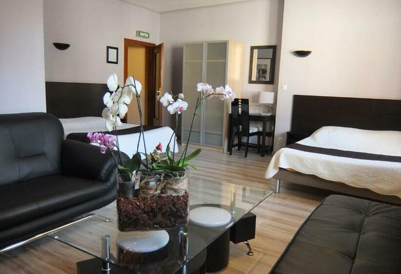 デラックススイート, Hôtel Restaurant Du Soleil Levant