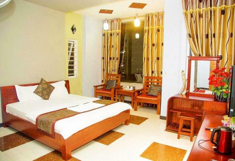 اتاق استاندارد با تخت بزرگ, Khách Sạn Hoàng Gia 2 Lào Cai