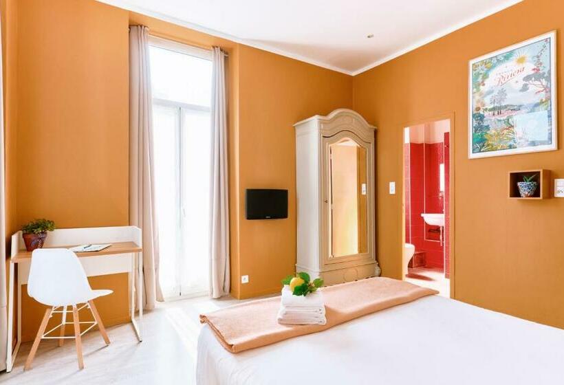 标准房带园景, Lemon